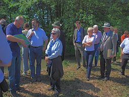 Erläuterung von Gewässer- und Auenentwicklung in Verbindung mit der EG-WRRL durch Herrn Schacht (Wasserwirtschaftsamt Landshut)