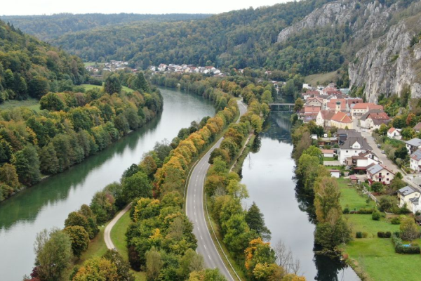 Altmühltal mit altem und neuem Kanal Altmühltal mit altem und neuem Kanal